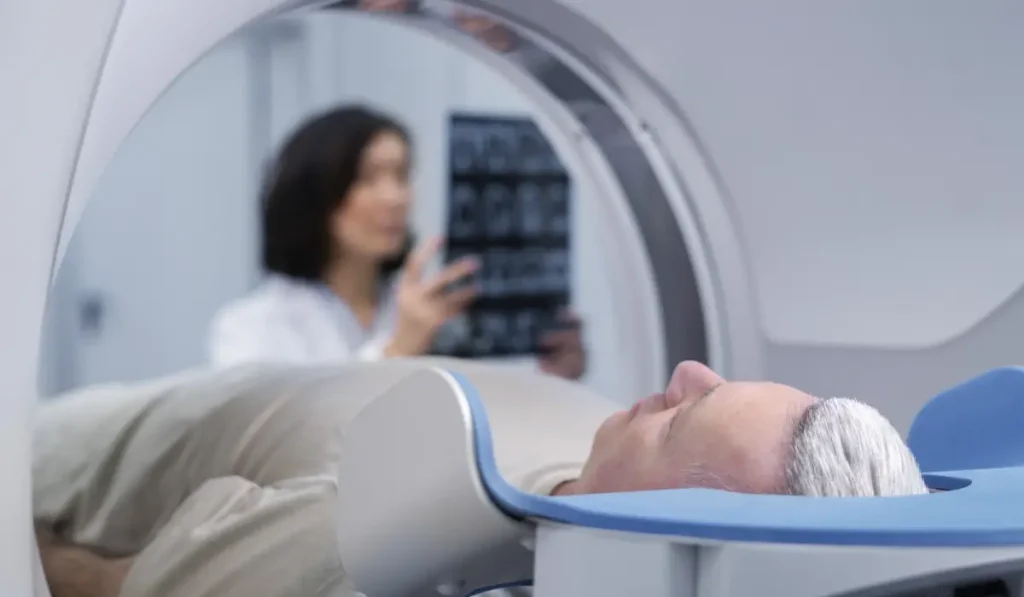 CT-Scan برای تشخیص آرتروز گردن