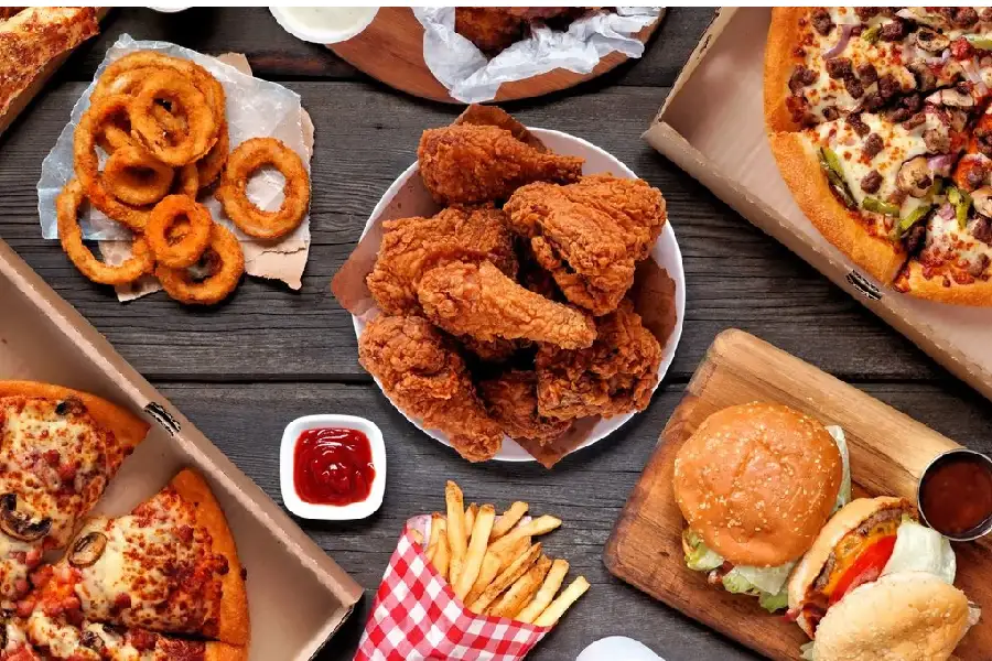 فست فود از غذاهای مضر برای آرتروز